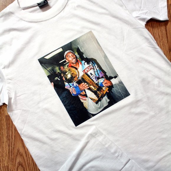 Kobe Bryant Black T-Shirt Sizes S - XL - Picture 3 of 4